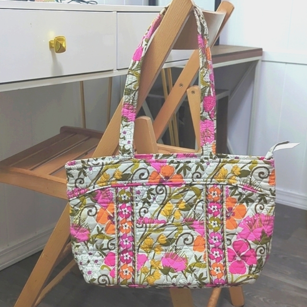 Like New Vera Bradley Floral Bag